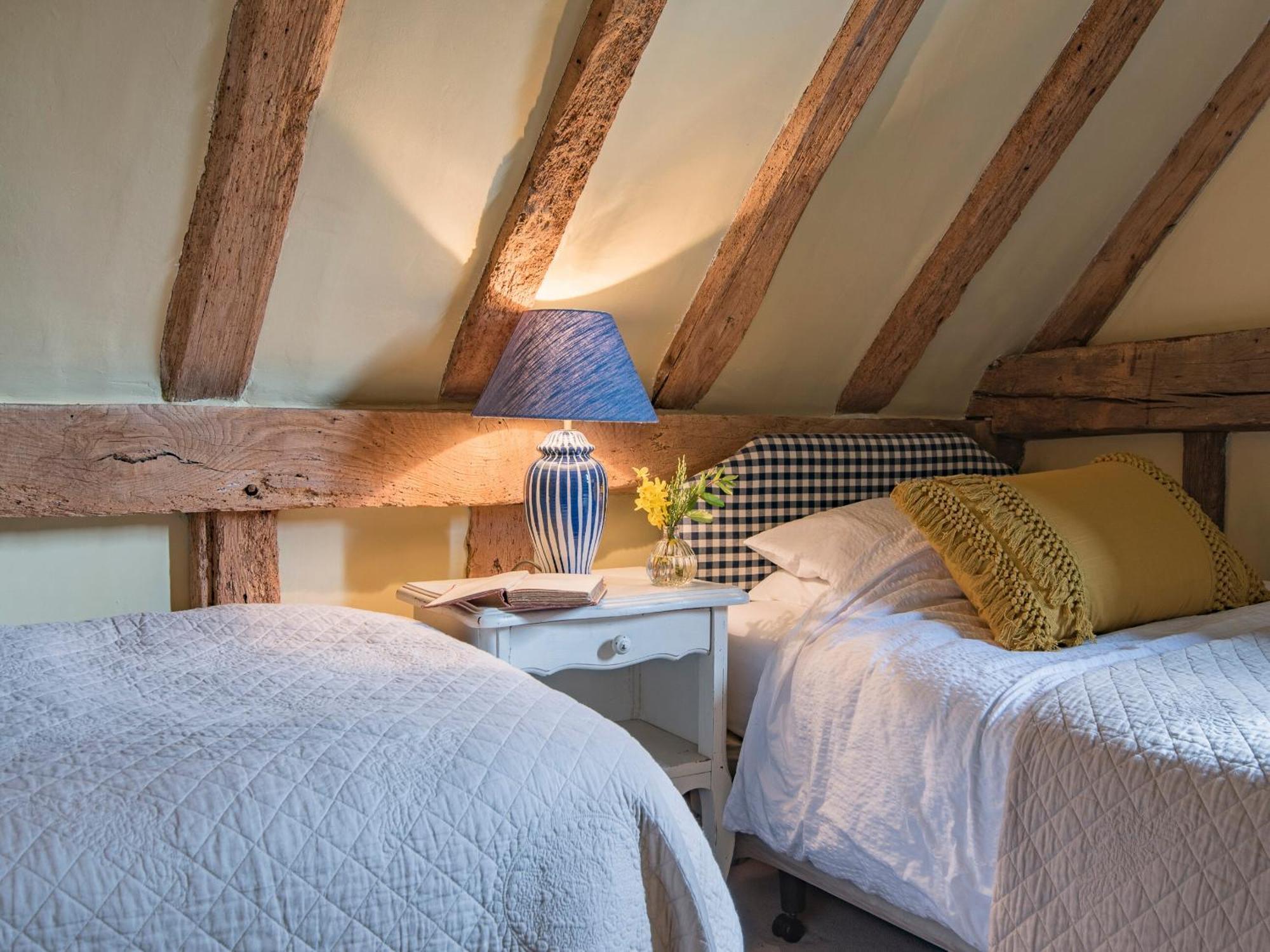 Woolhouse Barn Villa Hunton  Екстериор снимка
