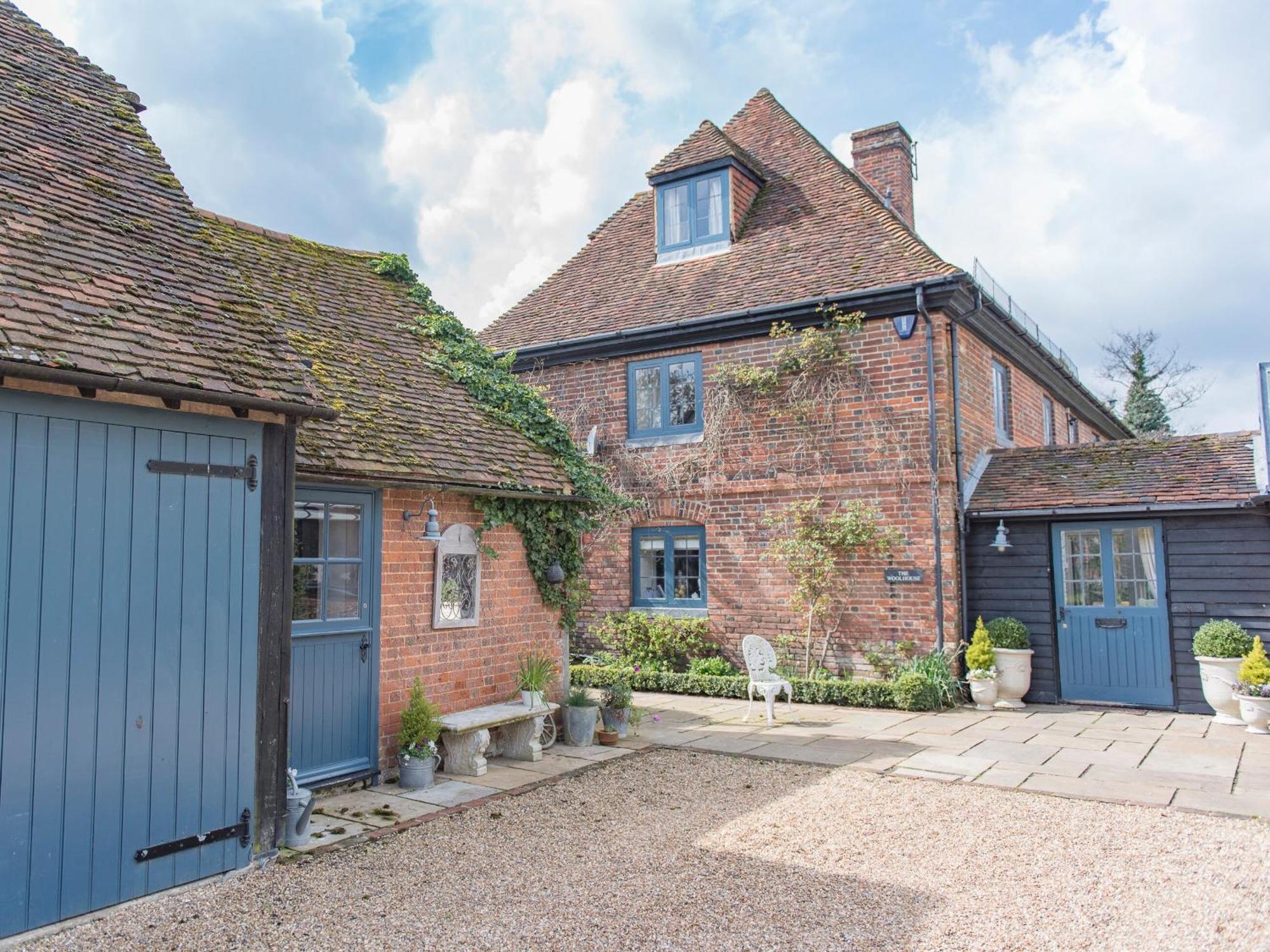Woolhouse Barn Villa Hunton  Екстериор снимка